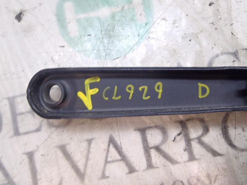 Recambio de brazo limpia delantero derecho para ford fiesta (cb1) trend referencia OEM IAM 1826839  