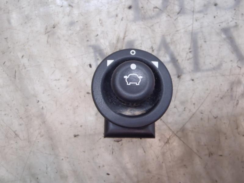 Recambio de mando retrovisor para ford fiesta (cb1) trend referencia OEM IAM 4495427  