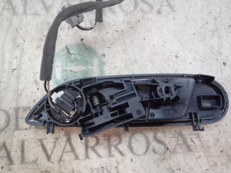 Recambio de maneta interior delantera derecha para ford fiesta (cb1) trend referencia OEM IAM 1686129  