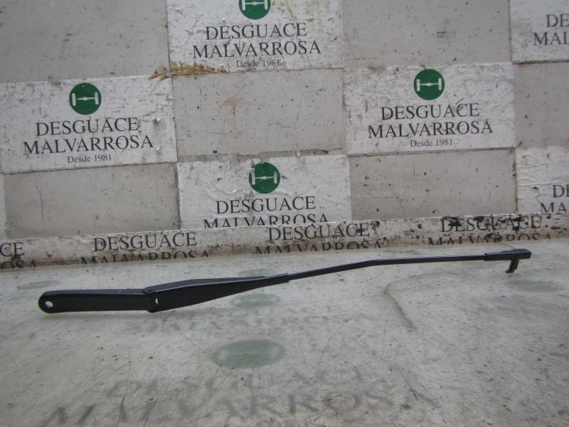 Recambio de brazo limpia delantero derecho para ford focus berlina (cap) ghia referencia OEM IAM   