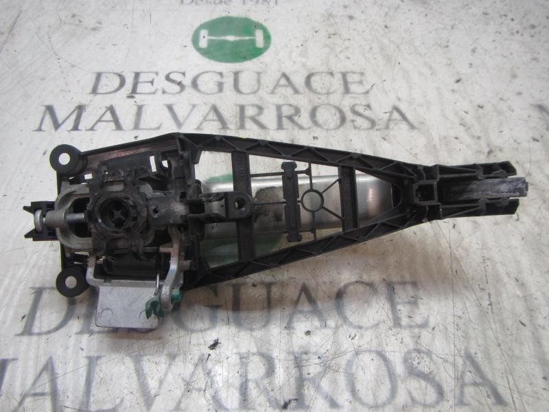 Recambio de maneta exterior delantera derecha para opel astra h berlina cosmo referencia OEM IAM   
