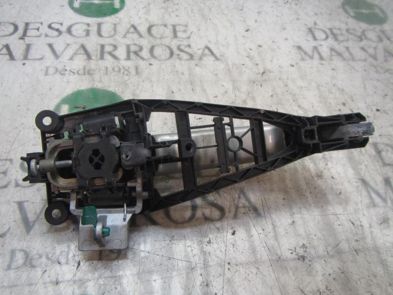 Recambio de maneta exterior trasera derecha para opel astra h berlina cosmo referencia OEM IAM   