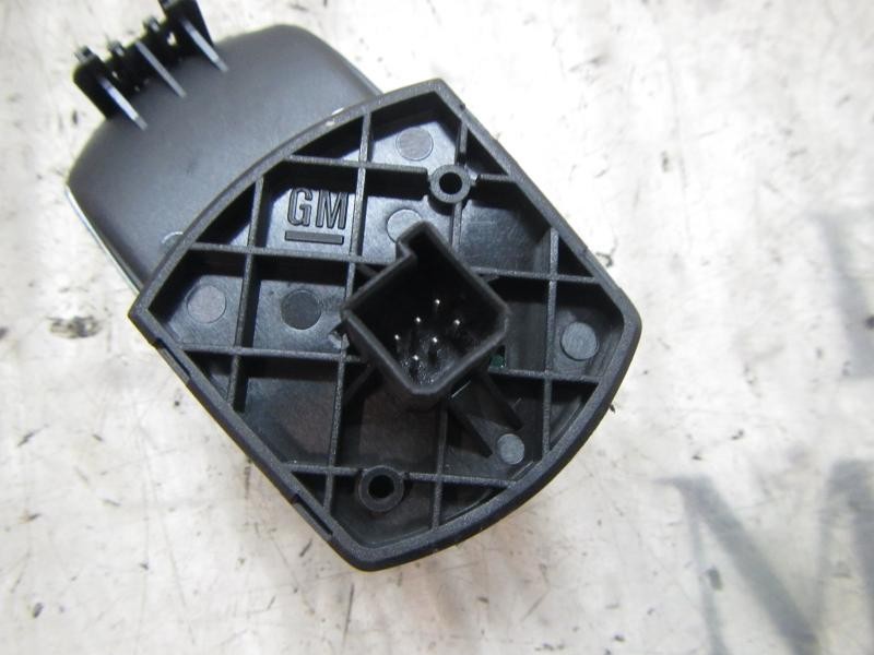 Recambio de mando elevalunas delantero derecho para opel corsa d ´´111 years´´ referencia OEM IAM   