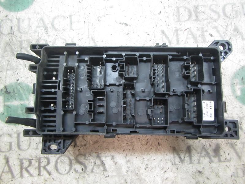 Recambio de caja reles / fusibles para kia sorento 2.5 crdi concept referencia OEM IAM 911603E040  