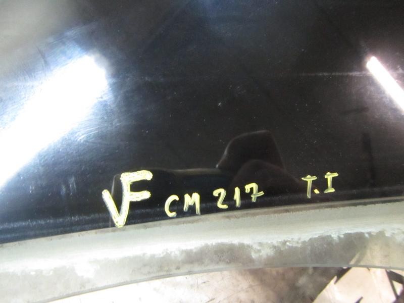 Recambio de cristal puerta trasero izquierdo para kia sorento 2.5 crdi concept referencia OEM IAM 834113E010  