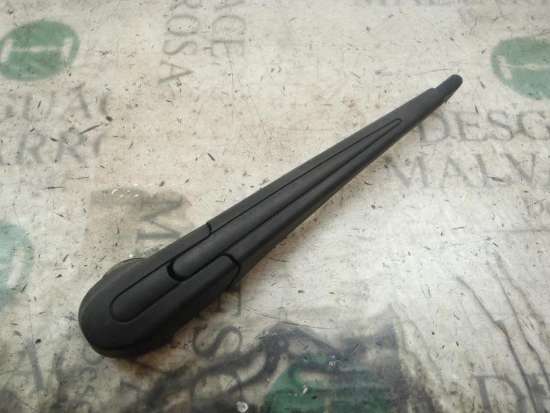 Recambio de brazo limpia trasero para lancia phedra (180) 2.2 jtd 16v emblema referencia OEM IAM   