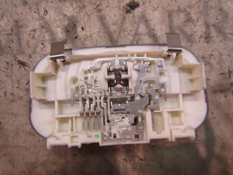 Recambio de piloto interior para citroën c4 berlina lx referencia OEM IAM   