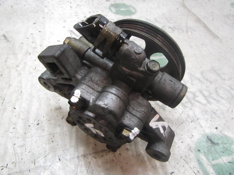 Recambio de bomba direccion para honda cr-v (rd1/3) básico (rd1) referencia OEM IAM   