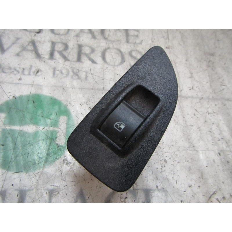 Recambio de mando elevalunas trasero derecho para fiat bravo (198) 1.9 emotion multijet referencia OEM IAM 735441029  