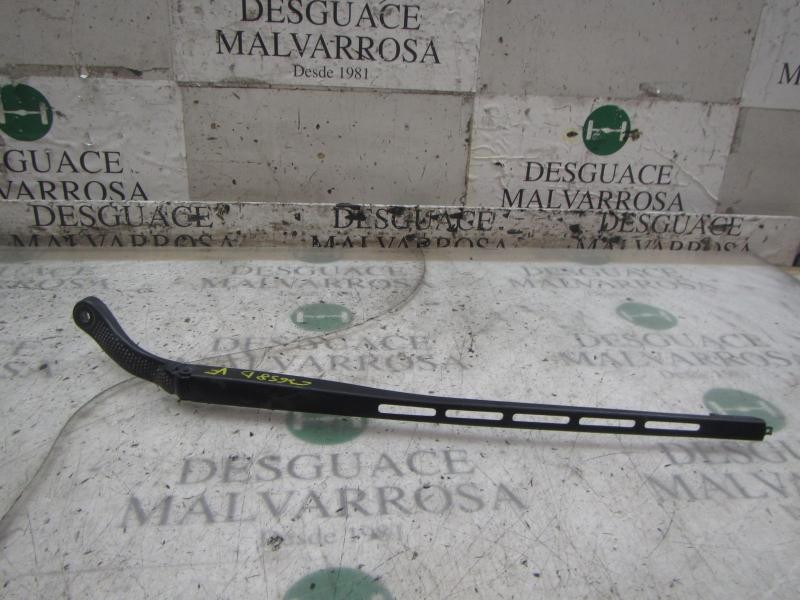 Recambio de brazo limpia delantero derecho para citroën c4 berlina collection referencia OEM IAM   
