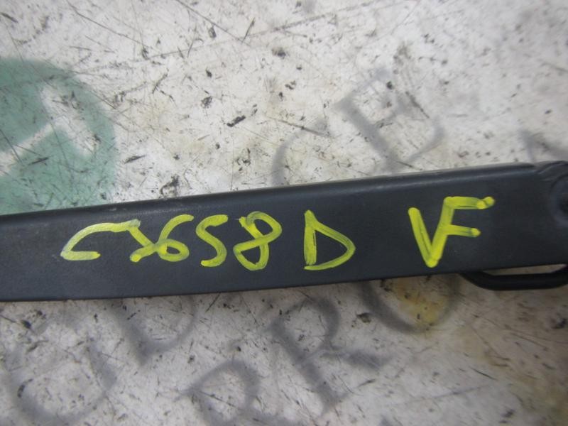 Recambio de brazo limpia delantero derecho para citroën c4 berlina collection referencia OEM IAM   