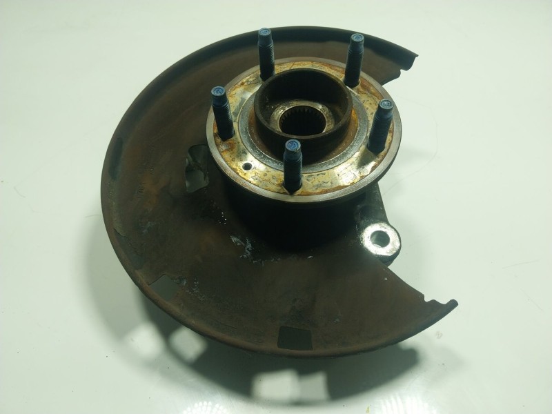 Recambio de mangueta delantera derecha para opel astra j (p10) 1.7 cdti (68) referencia OEM IAM 13319483  