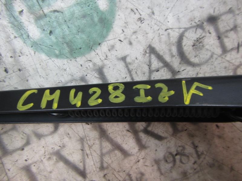 Recambio de brazo limpia delantero izquierdo para peugeot 407 confort referencia OEM IAM   