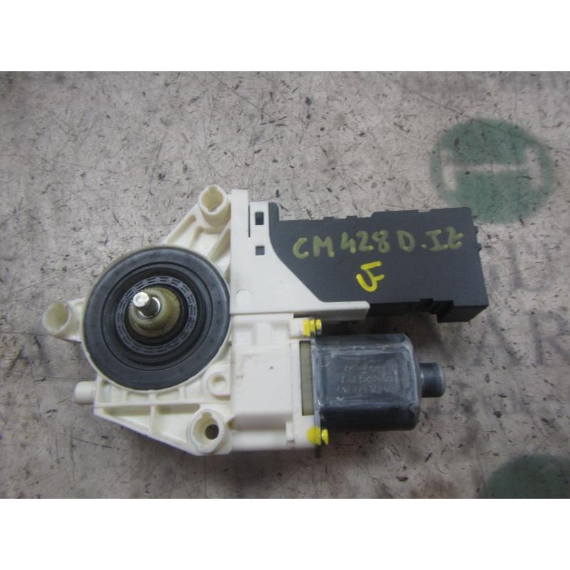 Recambio de motor elevalunas delantero izquierdo para peugeot 407 confort referencia OEM IAM   