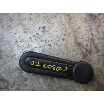 MANETA ELEVALUNAS TRASERA DERECHA 6926002020C0 