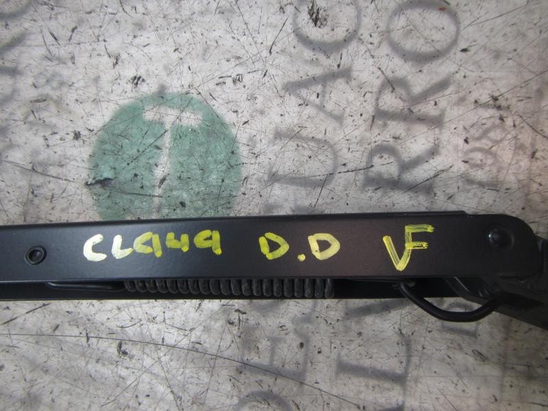 Recambio de brazo limpia delantero derecho para kia rio 1.4 crdi cat referencia OEM IAM 983211W000  