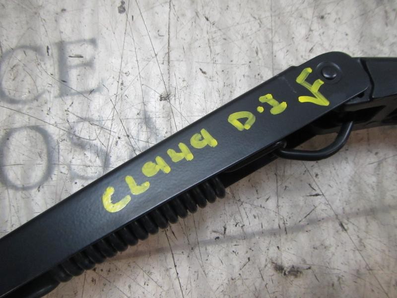 Recambio de brazo limpia delantero izquierdo para kia rio 1.4 crdi cat referencia OEM IAM 983111W000  