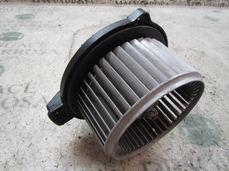 Recambio de motor calefaccion para kia rio 1.4 crdi cat referencia OEM IAM 971111W100  