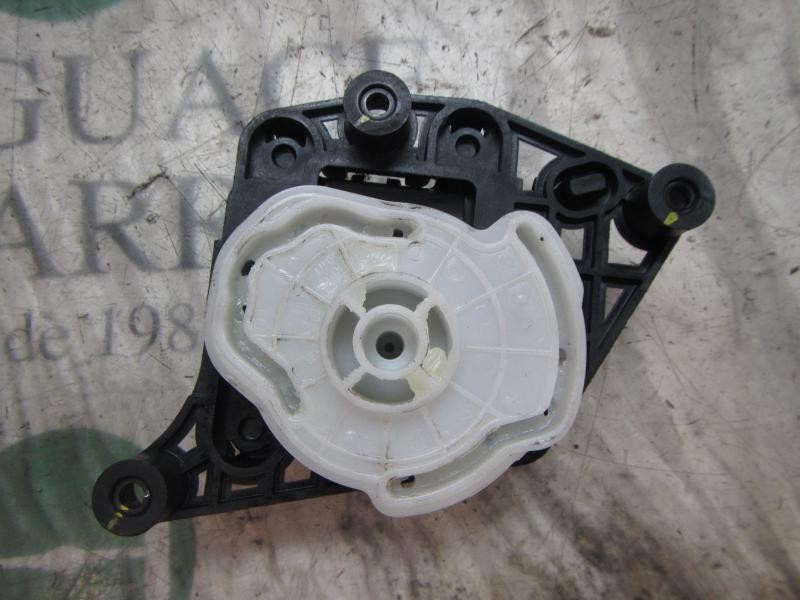 Recambio de motor electrico para kia rio 1.4 crdi cat referencia OEM IAM 971591W000  