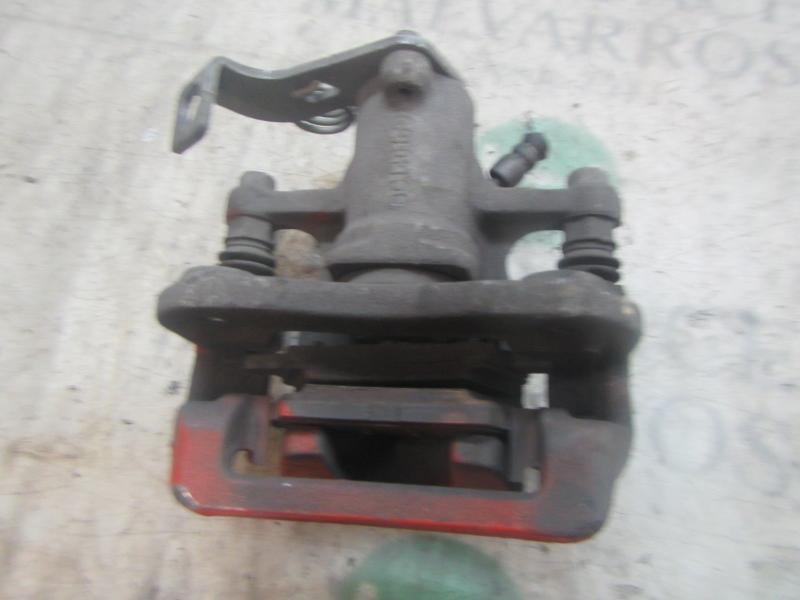 Recambio de pinza freno trasera derecha para kia rio 1.4 crdi cat referencia OEM IAM 584001W350  