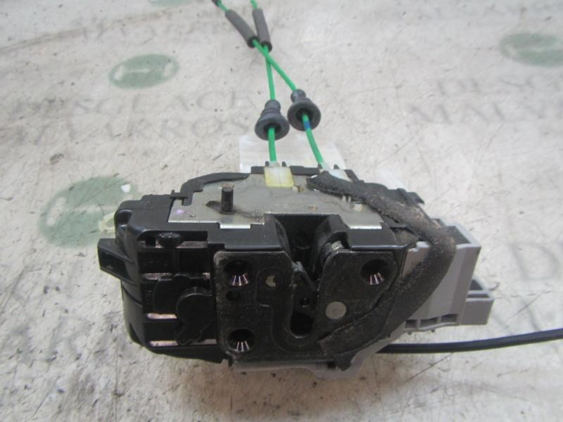 Recambio de cerradura puerta trasera derecha para hyundai i30 classic gl referencia OEM IAM 814202L000  