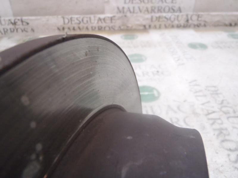 Recambio de disco freno trasero para hyundai i30 classic gl referencia OEM IAM 584111H100  