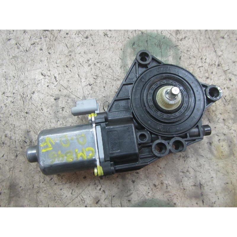 Recambio de motor elevalunas delantero derecho para hyundai i30 classic gl referencia OEM IAM 824602R000 824602R000 0130822543