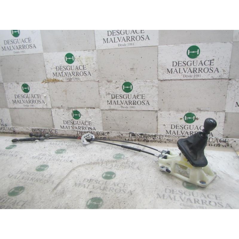 Recambio de palanca cambio para hyundai i30 classic gl referencia OEM IAM 437002R010XP  