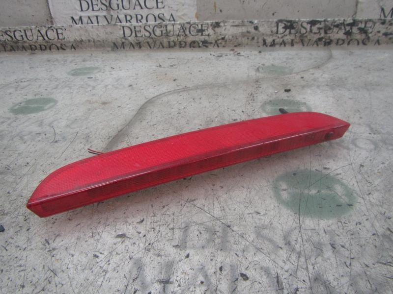 Recambio de piloto trasero central para renault vel satis (bj0) initiale referencia OEM IAM 8200063819  