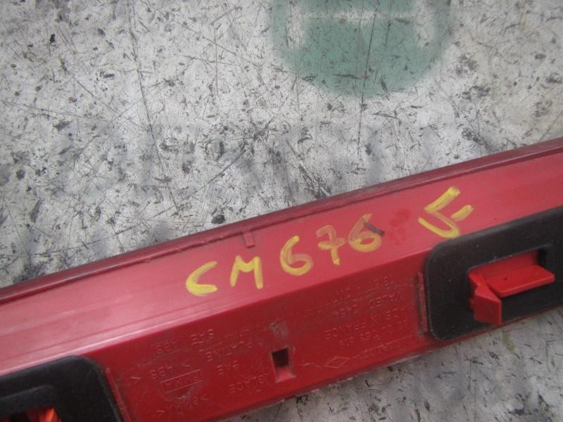 Recambio de piloto trasero central para renault vel satis (bj0) initiale referencia OEM IAM 8200063819  