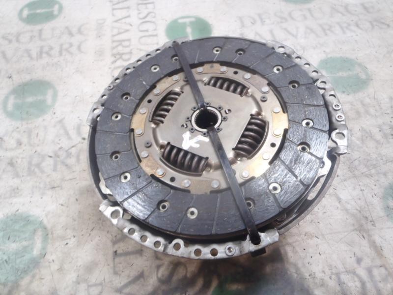 Recambio de kit embrague para seat leon (5f1) 1.2 tsi referencia OEM IAM 04E141031C  