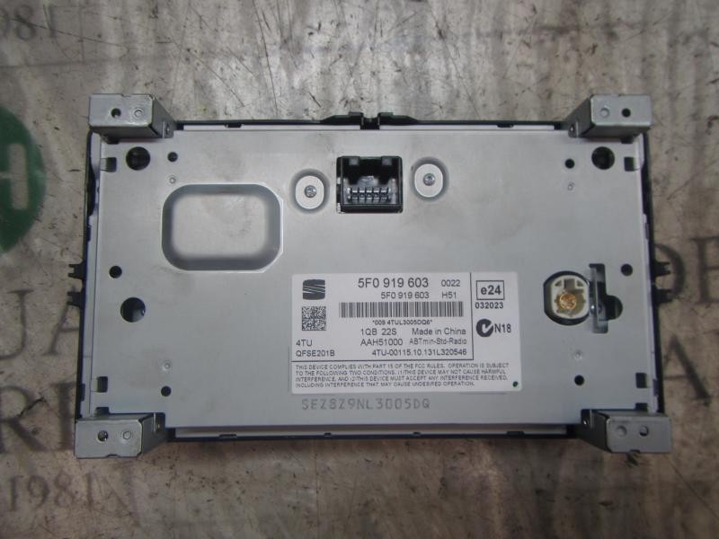 Recambio de sistema audio / radio cd para seat leon (5f1) 1.2 tsi referencia OEM IAM 5F0035824A 5F0919603 