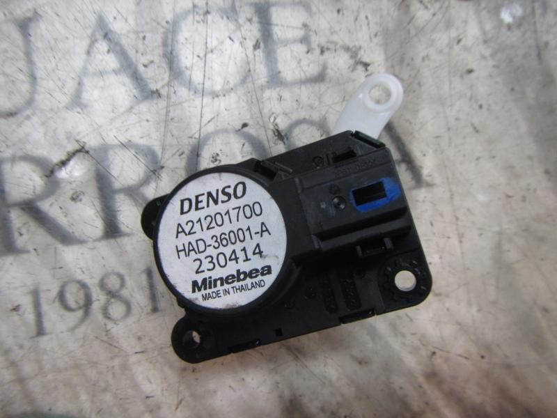 Recambio de motor apertura trampillas climatizador para renault zoe referencia OEM IAM   