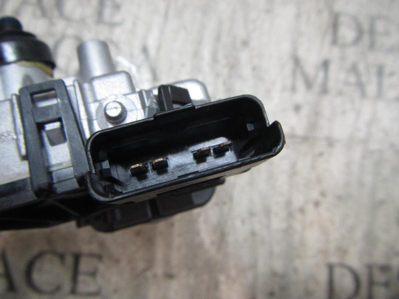 Recambio de motor limpia delantero para renault zoe referencia OEM IAM  0390241580 