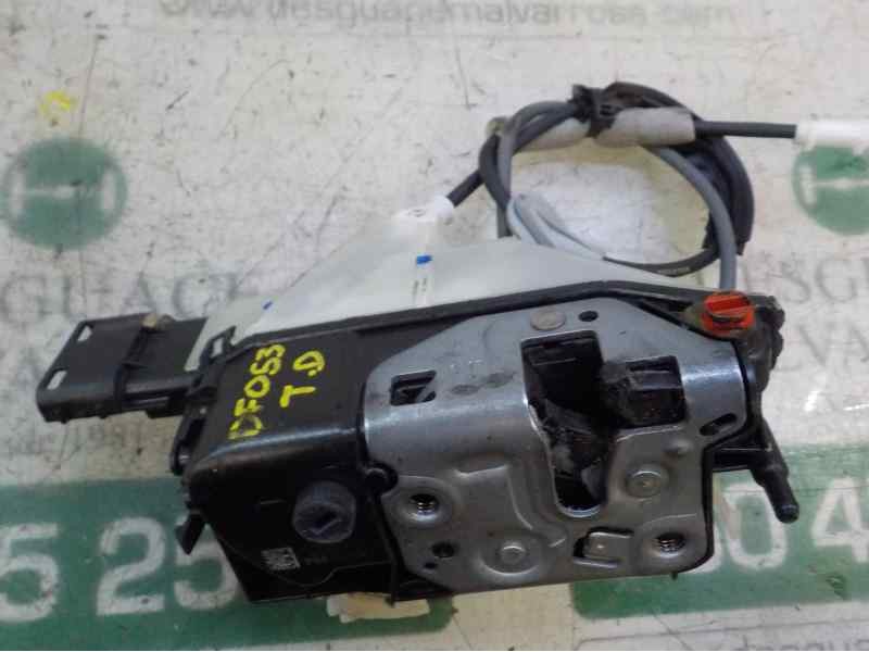 Recambio de cerradura puerta trasera derecha para citroën c3 1.2 12v vti referencia OEM IAM 9812398480  