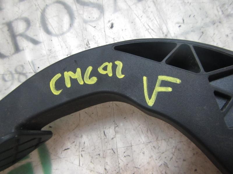 Recambio de potenciometro pedal para audi a6 avant (4f5) 2.0 tdi referencia OEM IAM 8K1721523 8K1721523 