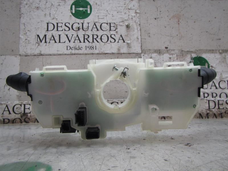 Recambio de mando luces para renault zoe referencia OEM IAM  255673247R 