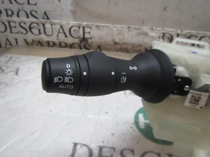 Recambio de mando luces para renault zoe referencia OEM IAM  255673247R 