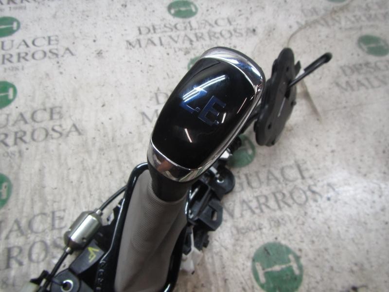 Recambio de palanca cambio para renault zoe referencia OEM IAM   