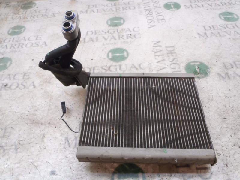 Recambio de evaporador aire acondicionado para hyundai i20 comfort referencia OEM IAM 971391J000  