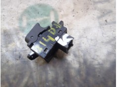 Recambio de mando elevalunas delantero derecho para hyundai i20 comfort referencia OEM IAM 935801J000   2