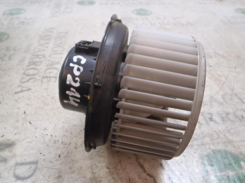 Recambio de motor calefaccion para hyundai i20 comfort referencia OEM IAM 971111J000  