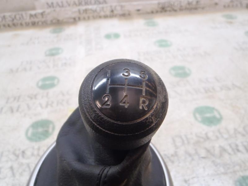 Recambio de palanca cambio para hyundai i20 comfort referencia OEM IAM 437001J100  