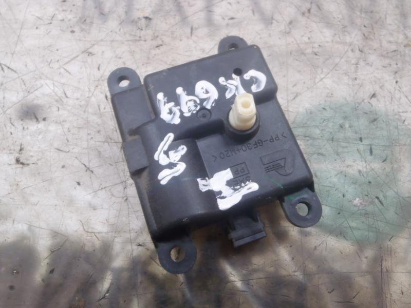 Recambio de motor apertura trampillas climatizador para ssangyong actyon 200 xdi referencia OEM IAM   