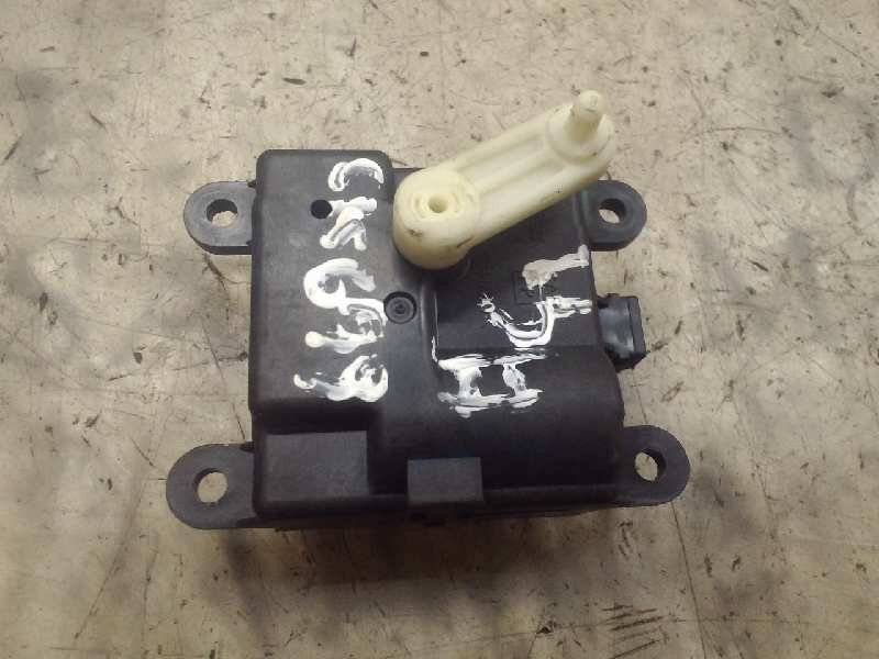 Recambio de motor apertura trampillas climatizador para ssangyong actyon 200 xdi referencia OEM IAM   