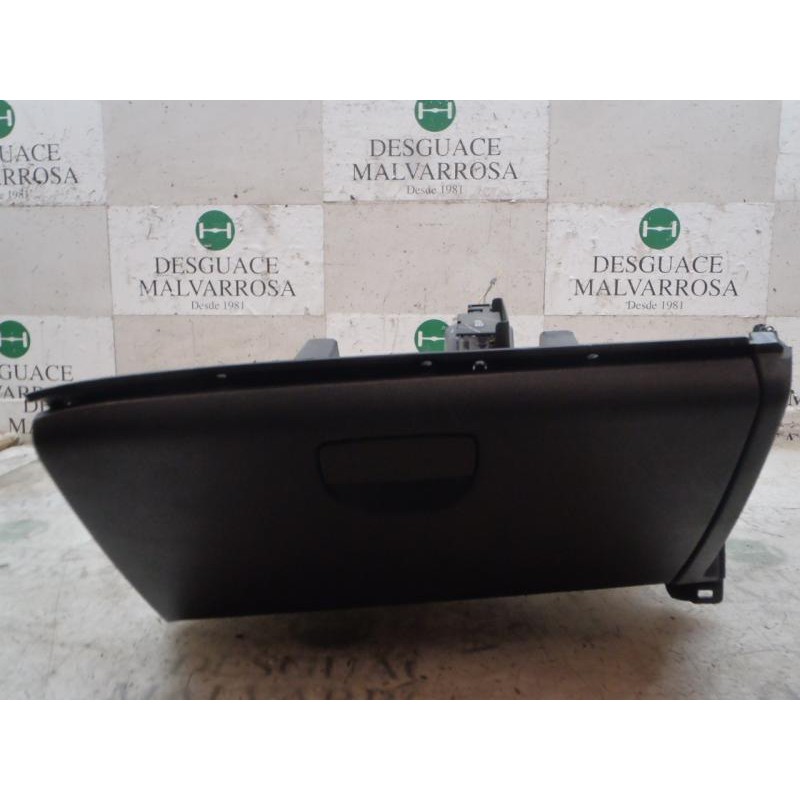 Recambio de guantera para hyundai i20 comfort referencia OEM IAM 845101J0009P  