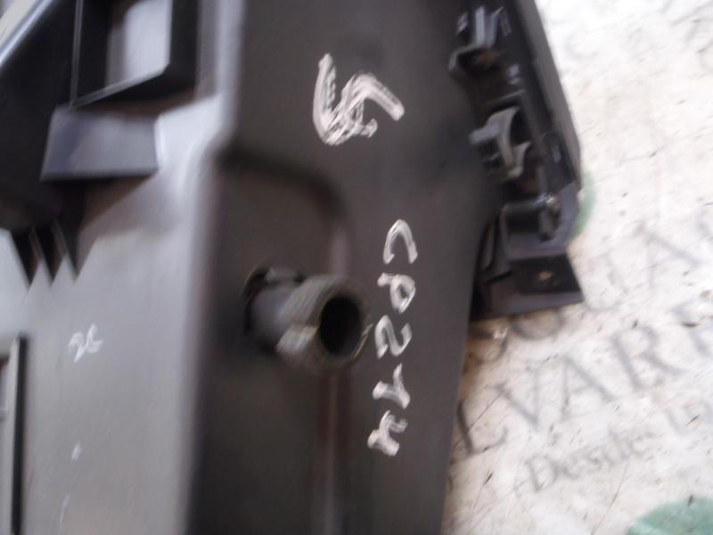 Recambio de guantera para hyundai i20 comfort referencia OEM IAM 845101J0009P  