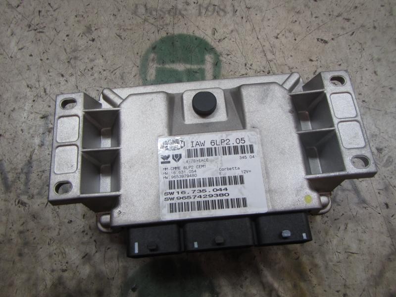 Recambio de centralita motor uce para citroën c4 coupe lx referencia OEM IAM   