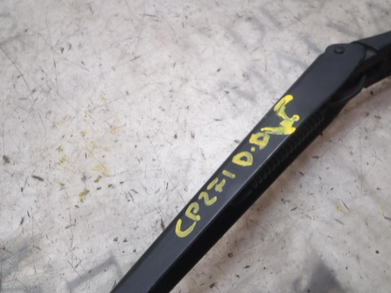 Recambio de brazo limpia delantero derecho para volkswagen caddy ka/kb (2k) furg. referencia OEM IAM 2K1955410  