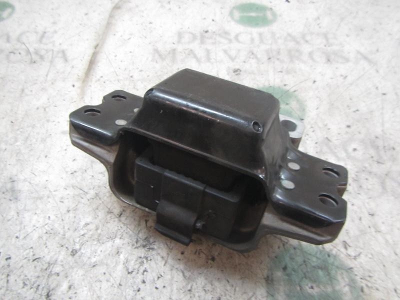 Recambio de soporte motor izquierdo para volkswagen caddy ka/kb (2k) furg. referencia OEM IAM 1K0199555M  